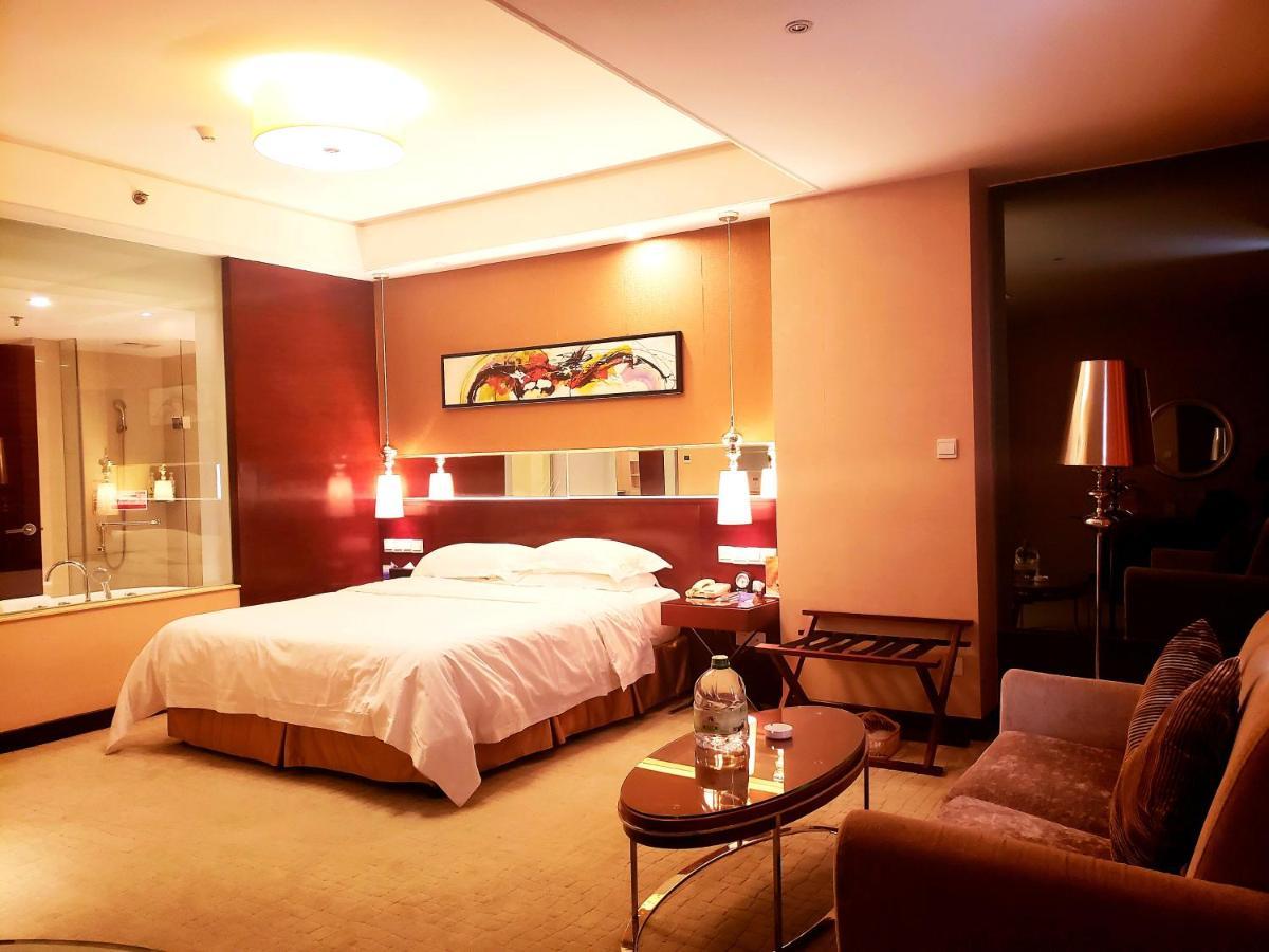 Ramada Zibo Hotel מראה חיצוני תמונה