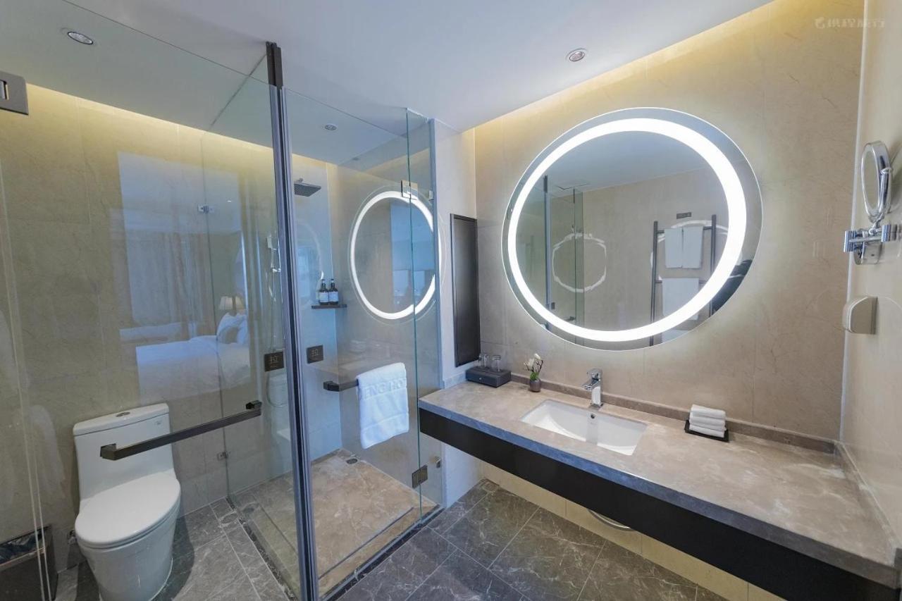 Ramada Zibo Hotel מראה חיצוני תמונה