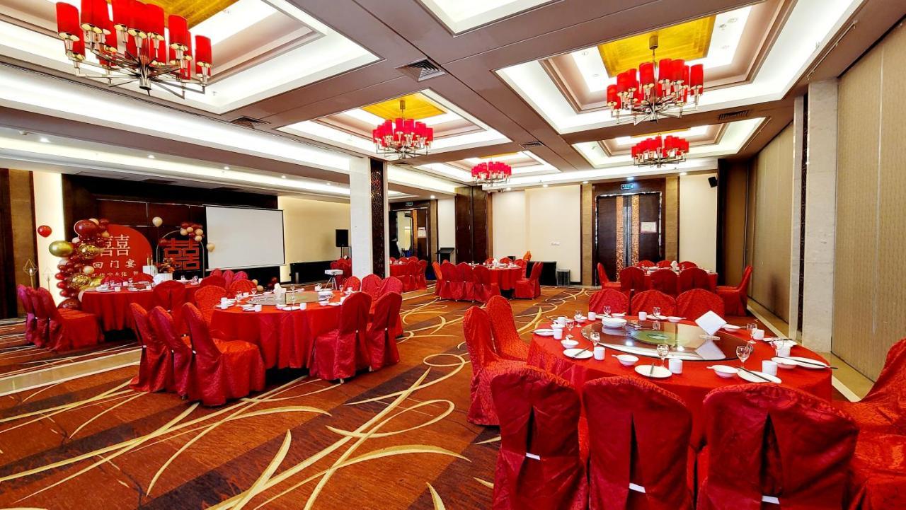 Ramada Zibo Hotel מראה חיצוני תמונה