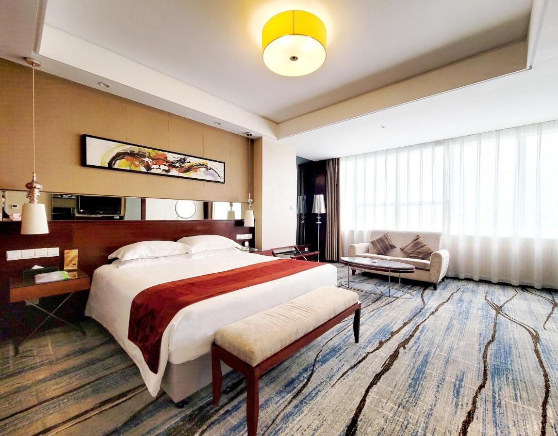Ramada Zibo Hotel מראה חיצוני תמונה