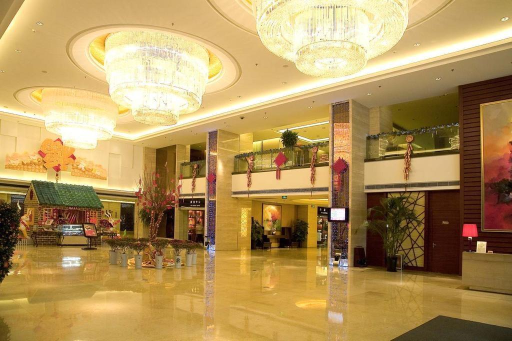 Ramada Zibo Hotel מראה חיצוני תמונה