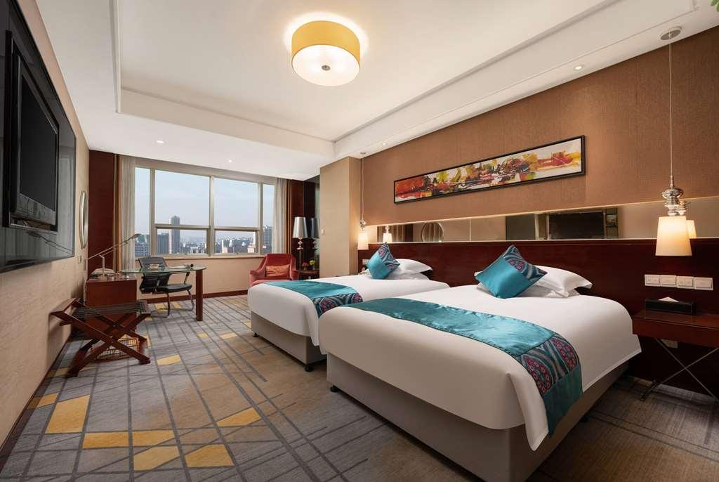 Ramada Zibo Hotel חדר תמונה